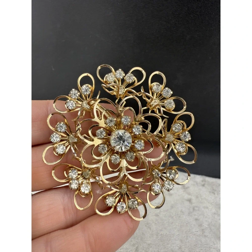 Vintage Brooch Lot Leaf‎ Hat Flower Gold Tone Some Signed